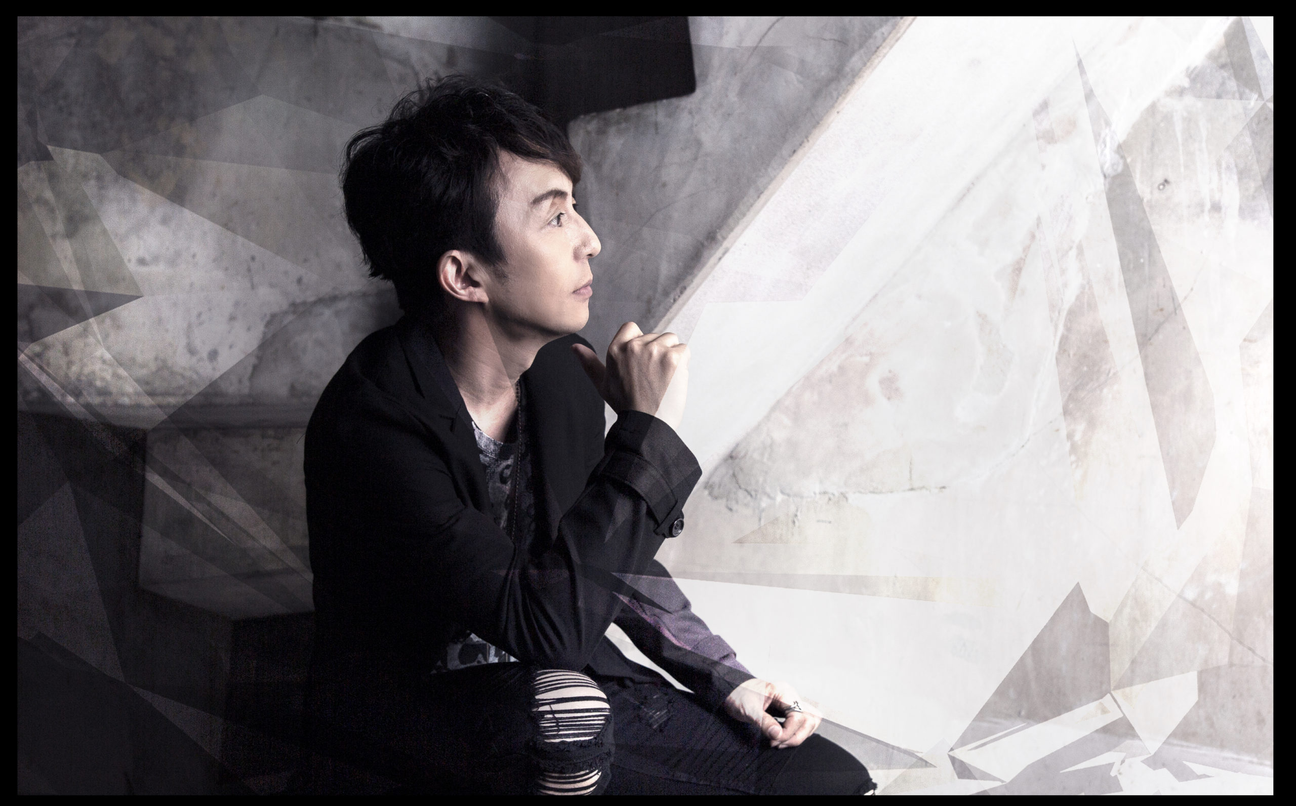 岸 利至  （Toshiyuki  Kishi）